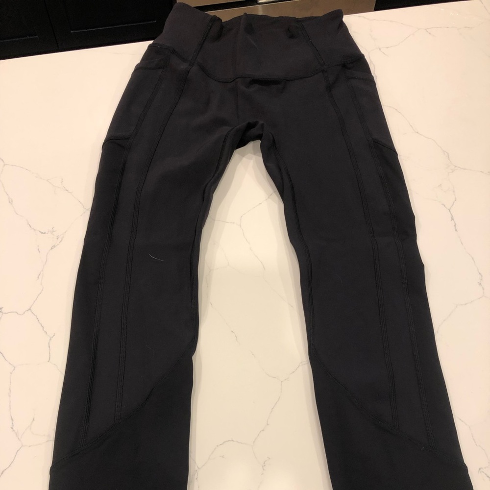 Lululemon leggings women’s size 4